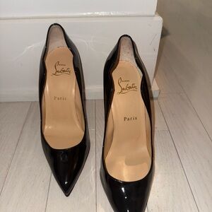 Christian Louboutin Hotchick Pump